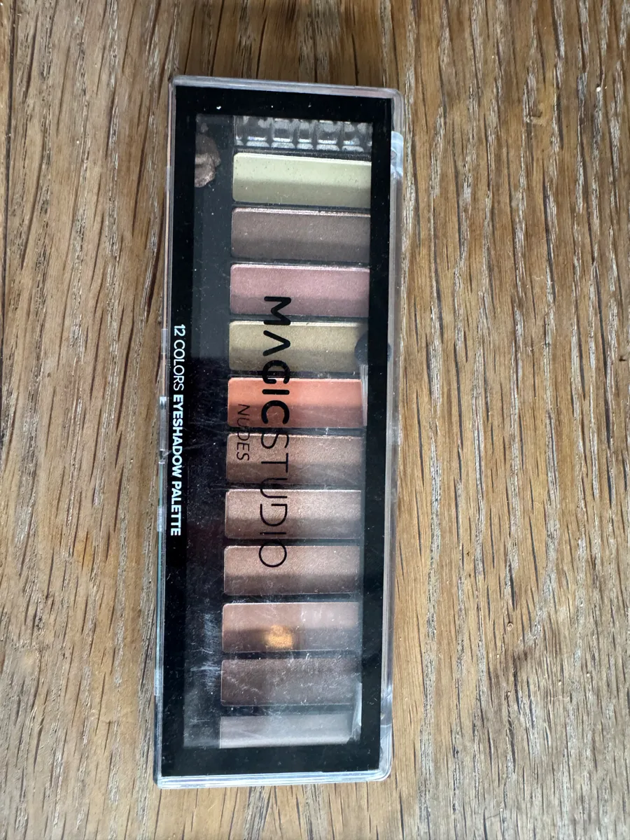 Lot Maquillage Neuf 3