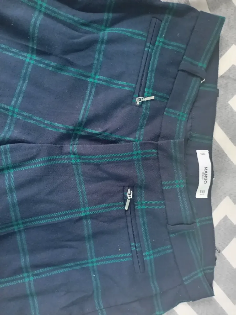 💙 Pantalon Mango bleu à carreaux bleu-vert – Très bon état