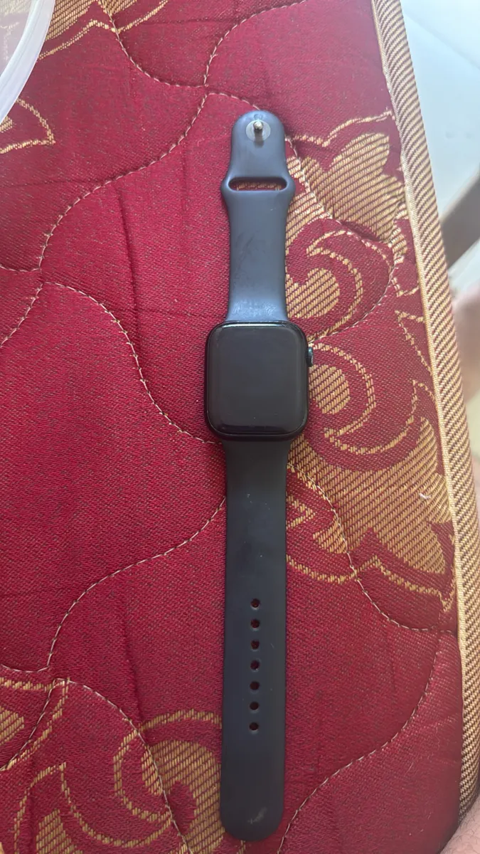 Apple watch series 8