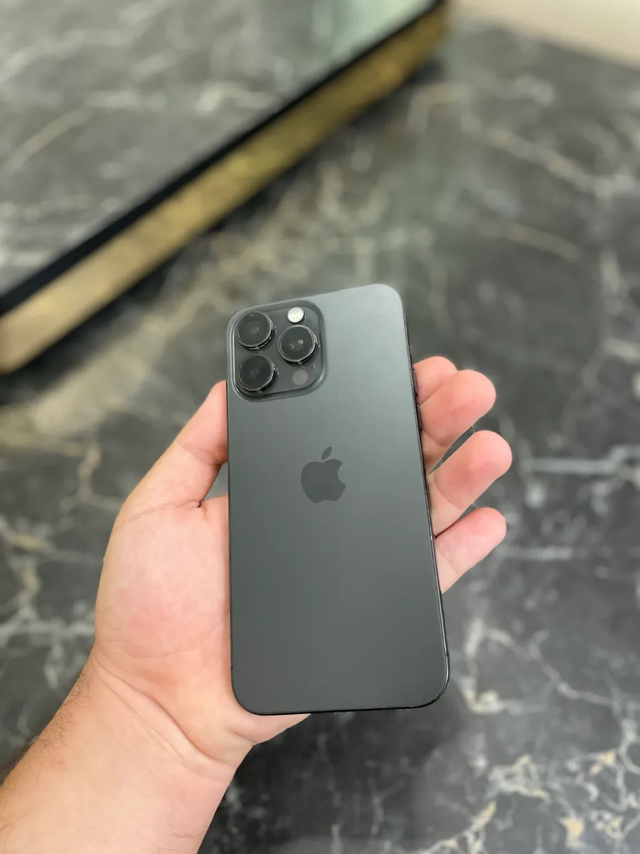 iPhone 15 Pro Max — 256Go — التيتانيوم الأسود