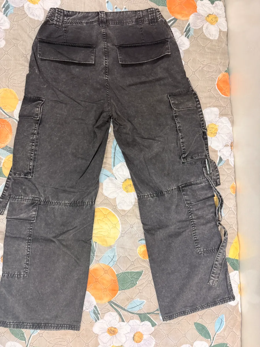 بنطلون كارغو Bershka 3