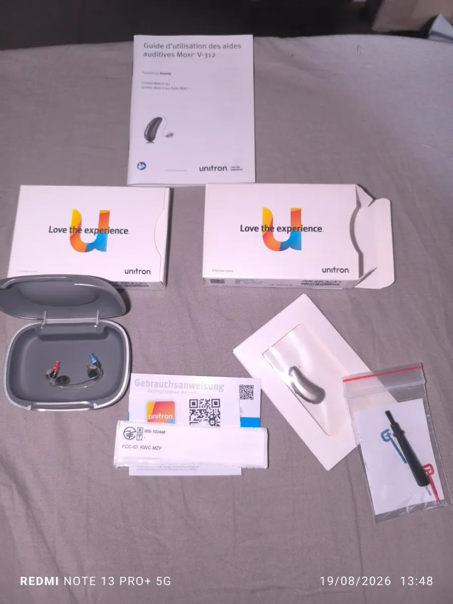 2 appareils auditifs Unitron Moxi V3-312 NEUFS 