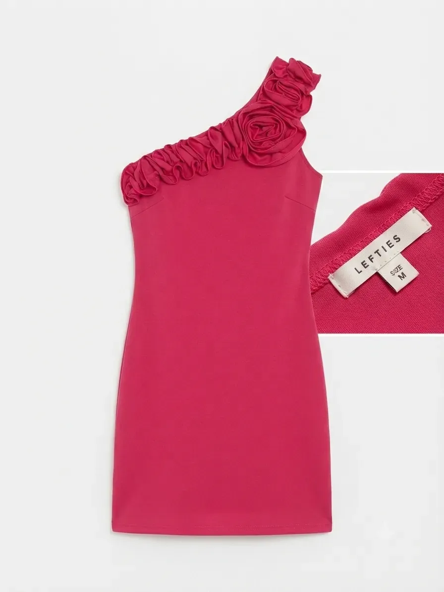 Superbe robe courte rose rouge de la marque Lefties, taille M.