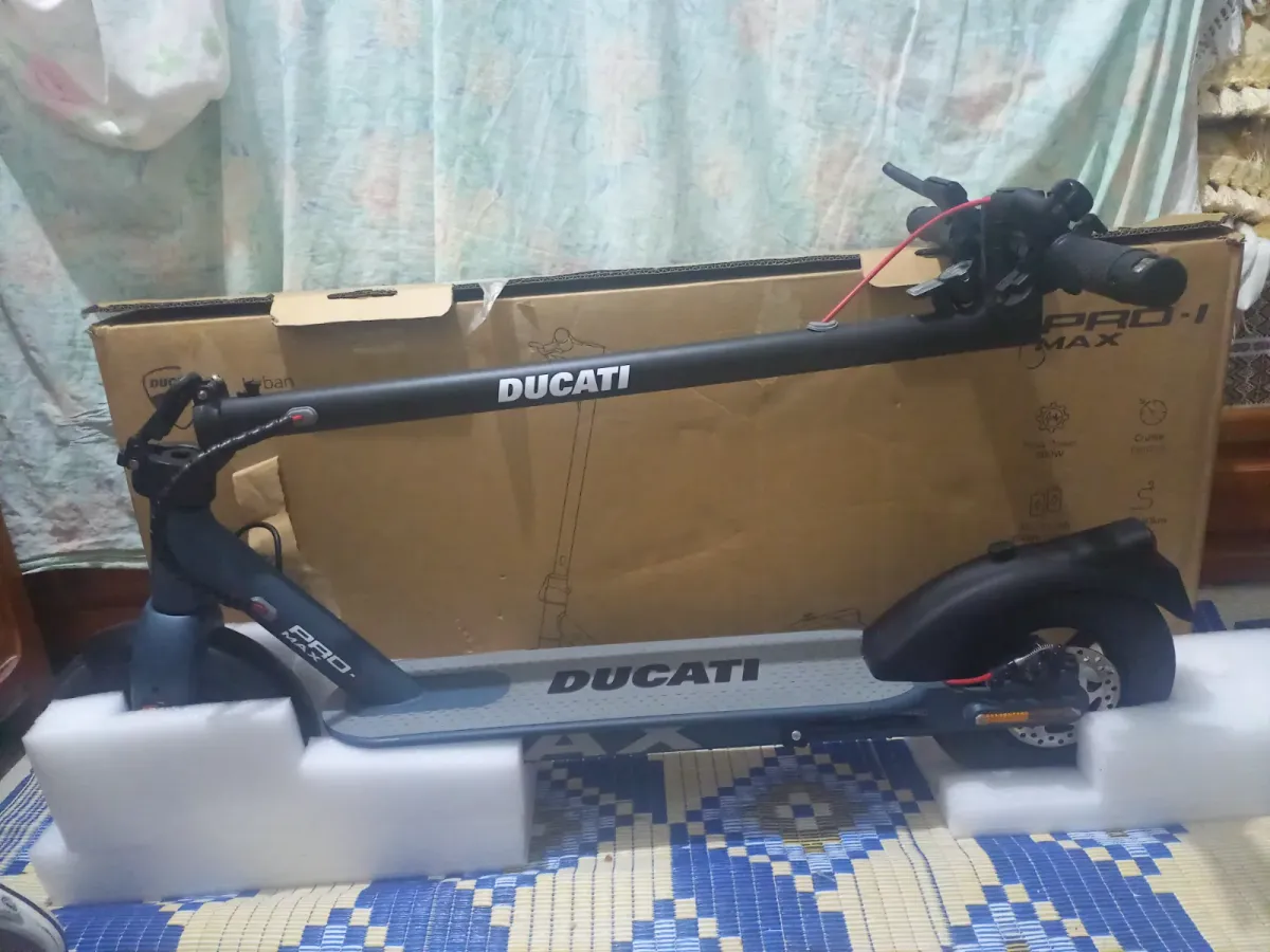 Trottenneittes electric bon etat ducati pro 1 max