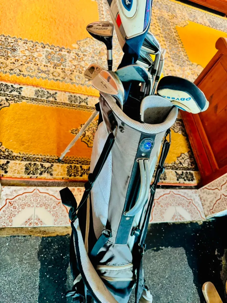 Set de golf complet – Sac Mizuno + clubs + accessoires