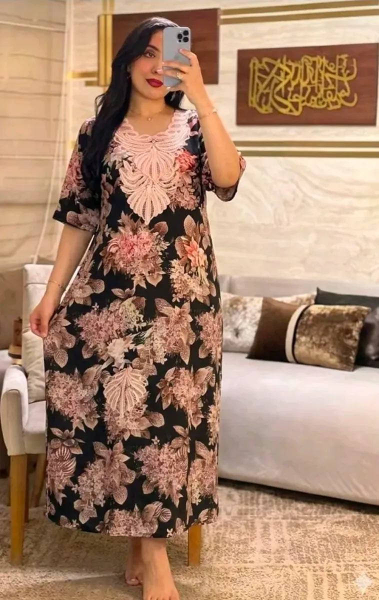 ملابس نسائية