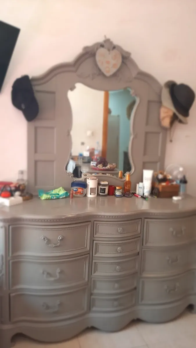 Ensemble de Meubles Vintage en bois sculpté 4