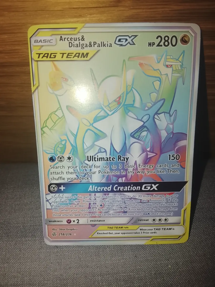 Carte Pokémon Arceus & Dialga & Palkia GX 258/236 – Rainbow Rare