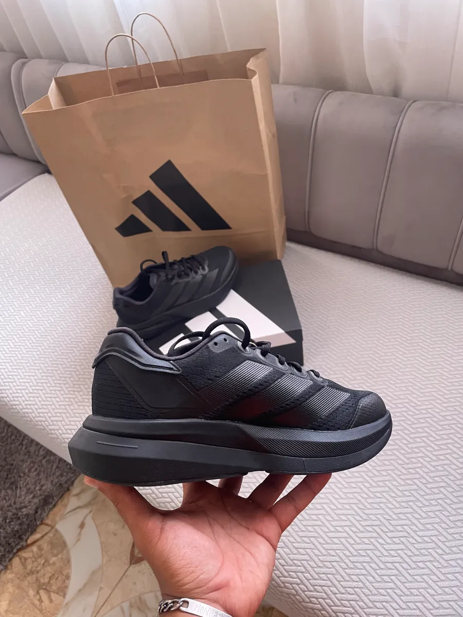 🔥 Adidas Originale Neuve 100% – Jamais Portée – Taille 42 2