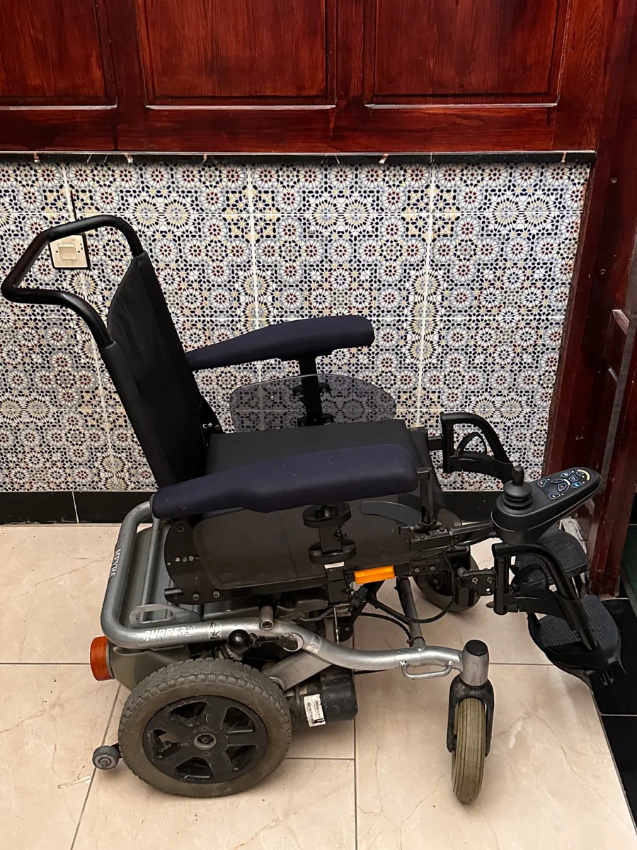 Chaise électrique avec une très bonne état 