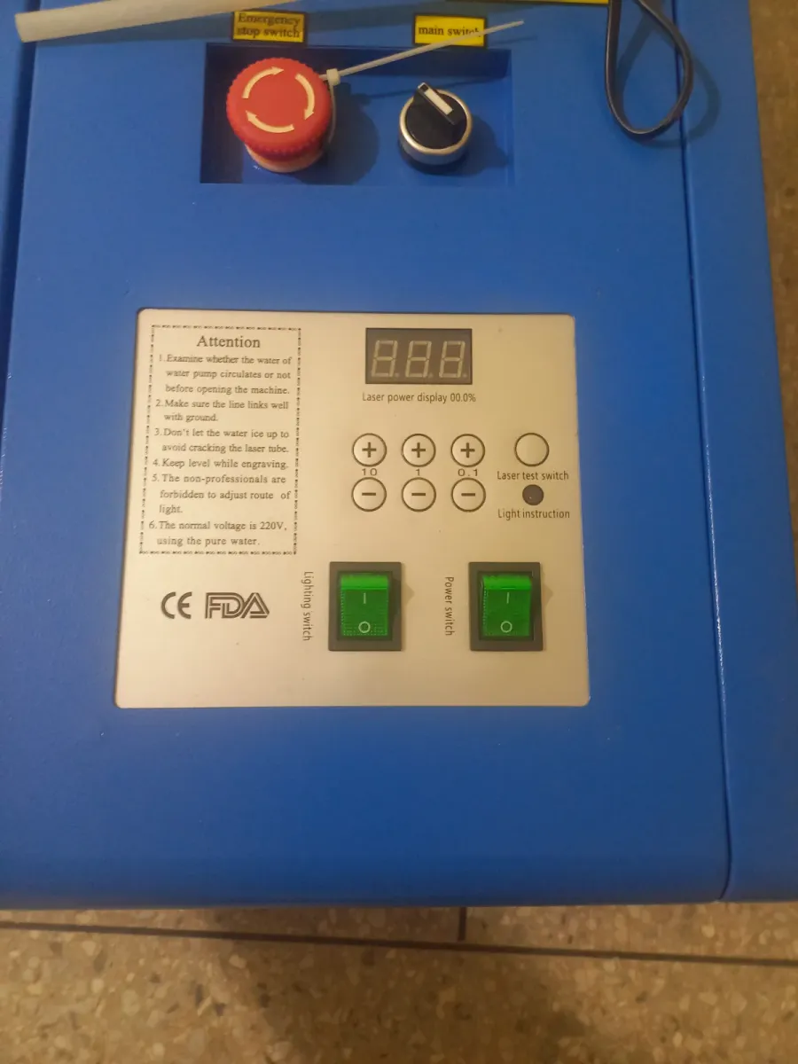 CNC Laser CO₂ 50W 40×40 cm – comme neuf 