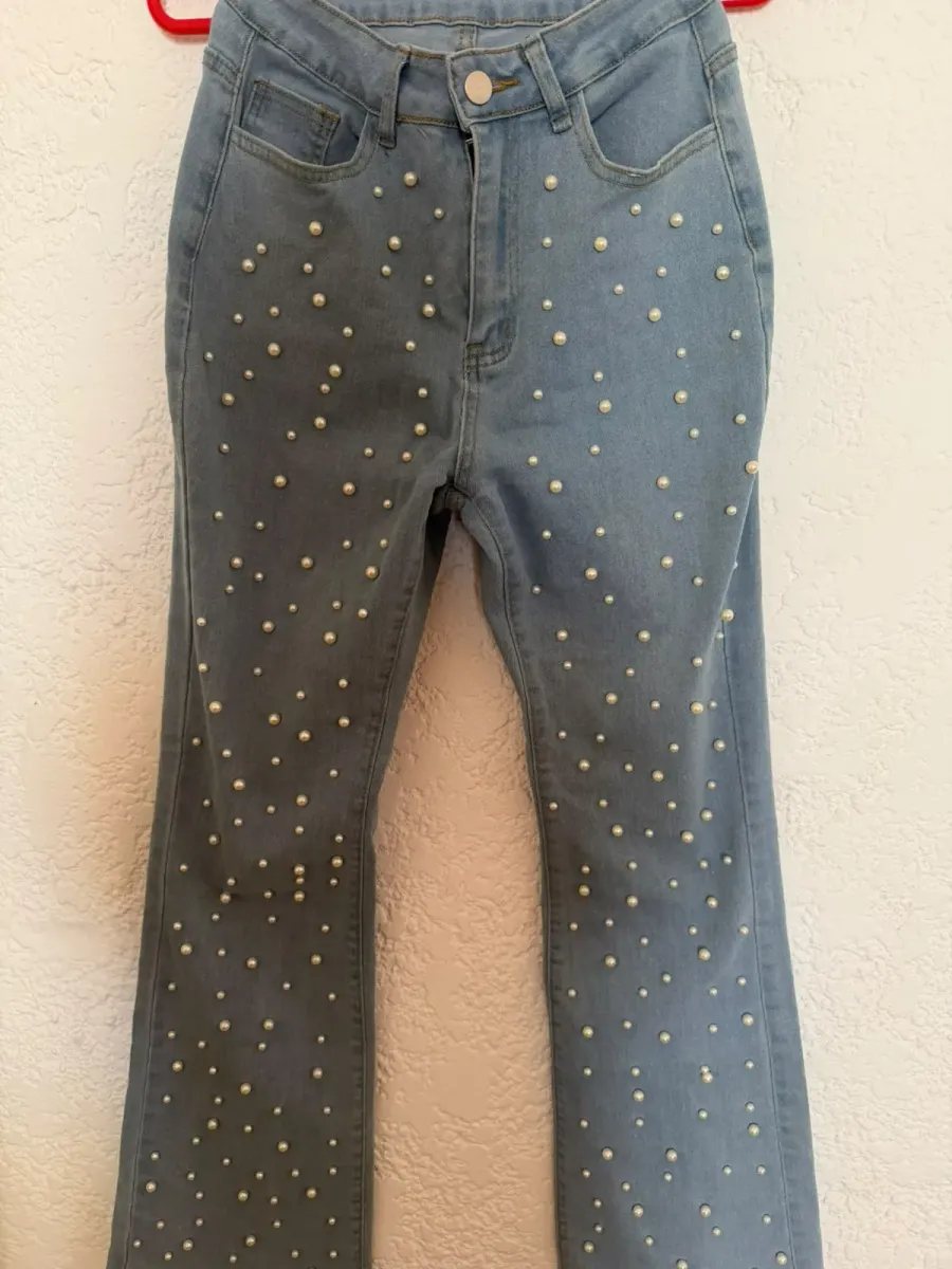 JEANS AVEC PERLES