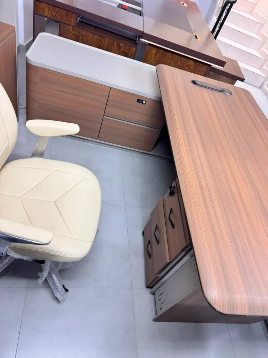 عرض خاص على مكاتب الإدارة الفاخرة