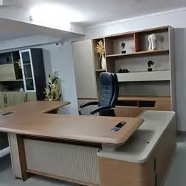 عرض خاص على مكاتب الإدارة الفاخرة 4